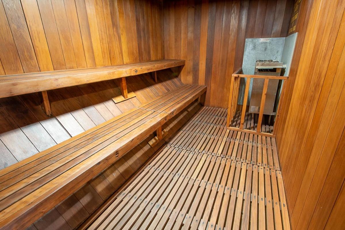 Fully Renovated! St Anton #17 Ski In Ski Out 1 Bedroom 1 Bathroom Condo! Sleeps Up To 4! マンモス・レイクス エクステリア 写真