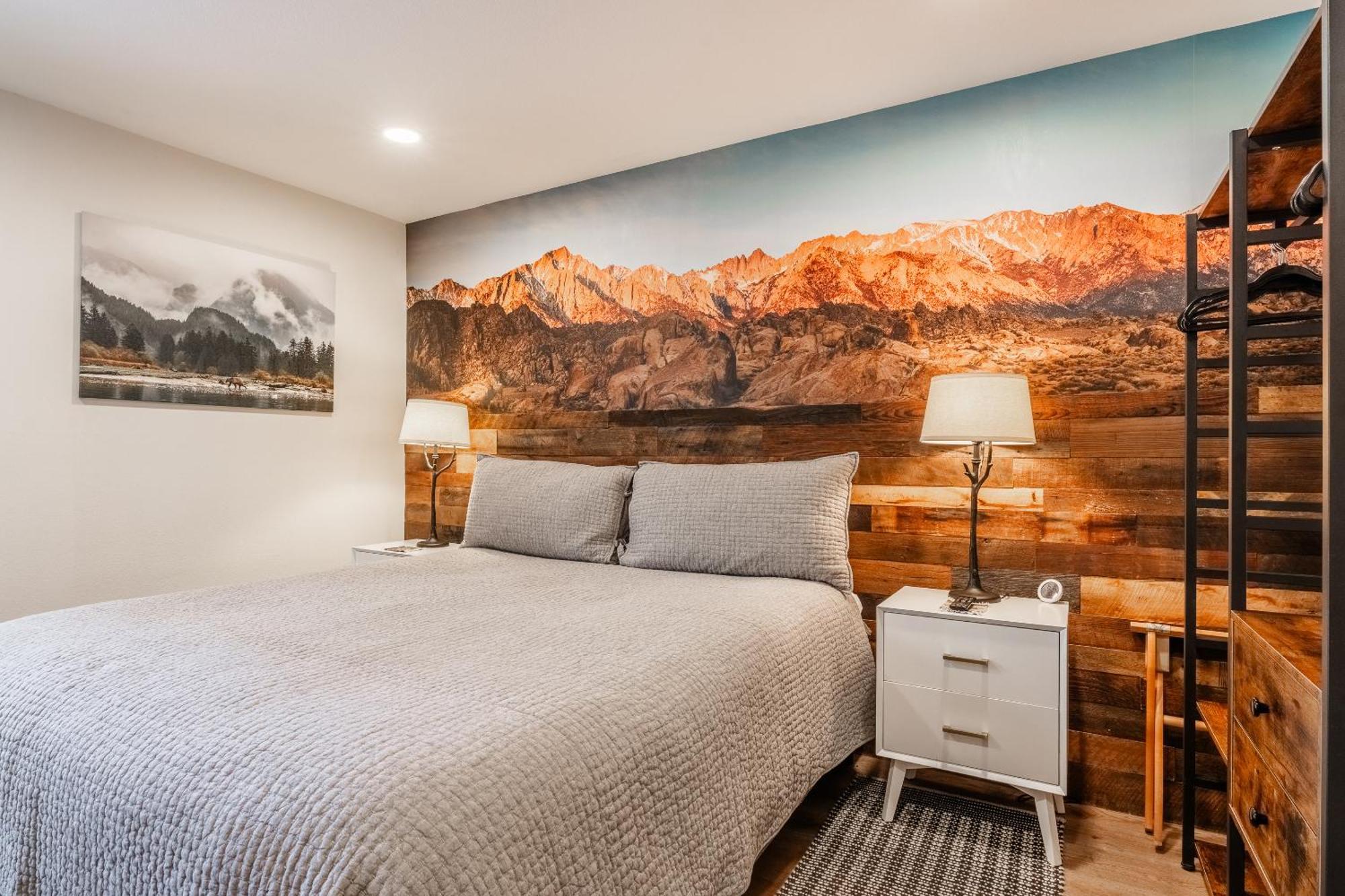 Fully Renovated! St Anton #17 Ski In Ski Out 1 Bedroom 1 Bathroom Condo! Sleeps Up To 4! マンモス・レイクス エクステリア 写真
